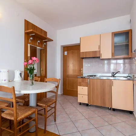 Jerkan 13 By Interhome Podstrana