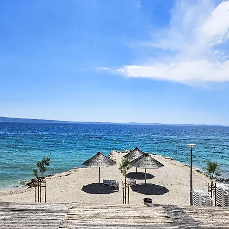 Jerkan 13 By Interhome 珀德垂那